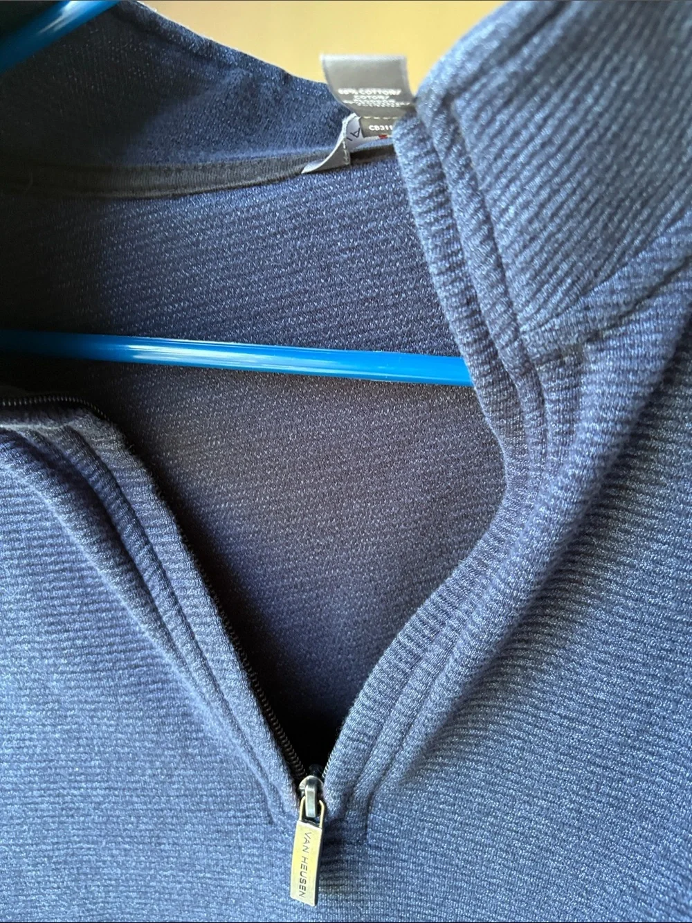 Van Heusen flex Men's Blue Half-Zip Sweater. XL